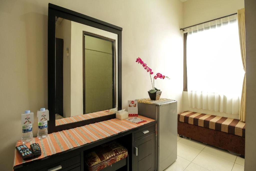 Tuban Torres Accommodation Kuta  Exterior photo