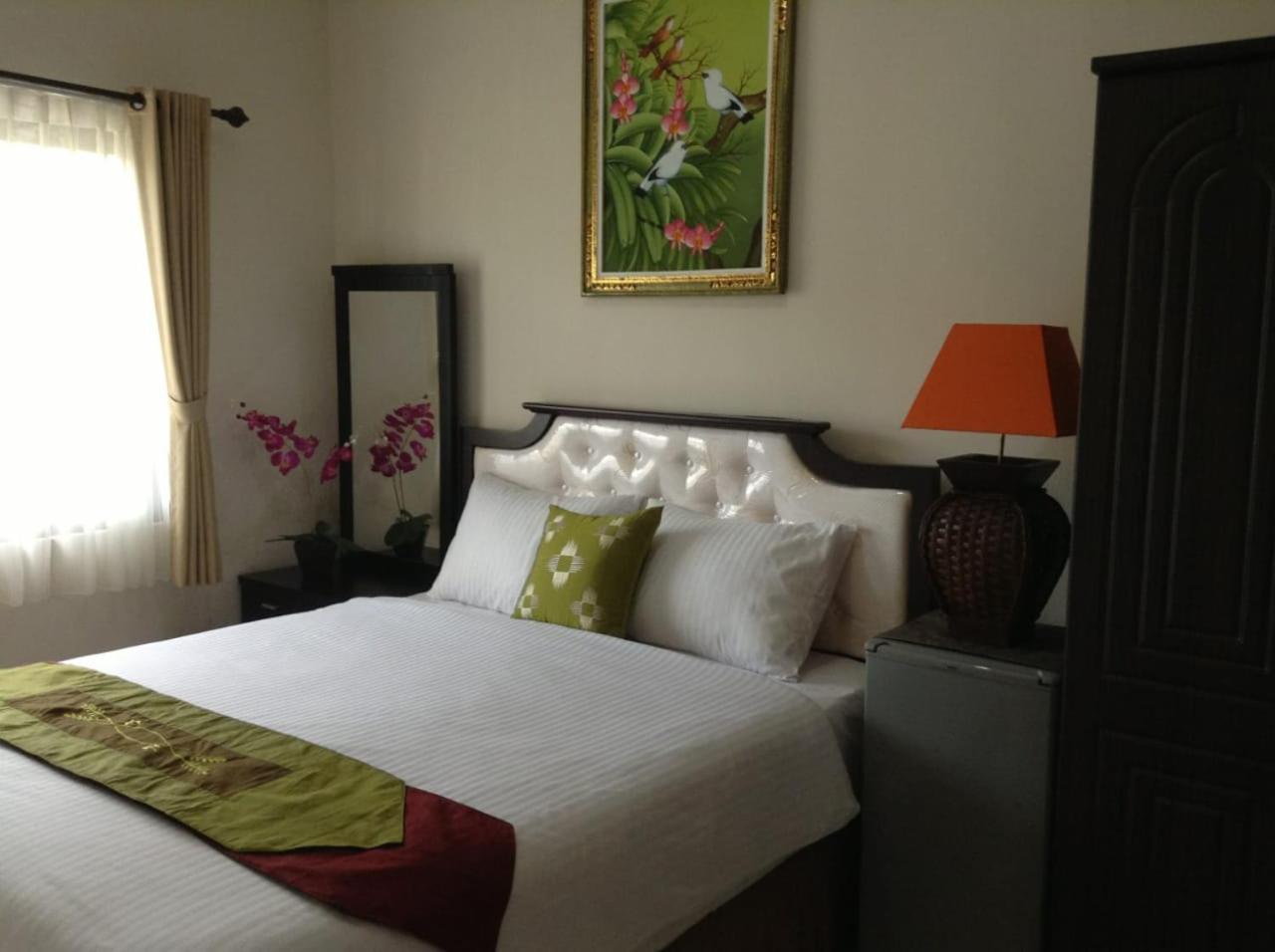 Tuban Torres Accommodation Kuta  Exterior photo
